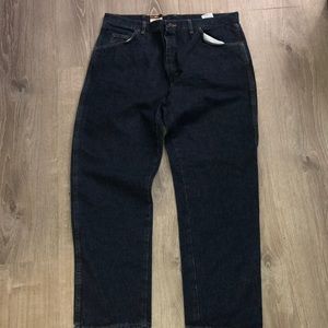NWT Pro Jean by Wrangler. Size 40x 30